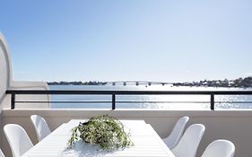 Panoramic Water View Apartment